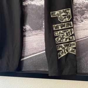 [VS PINK] Camo Ultimate Legging